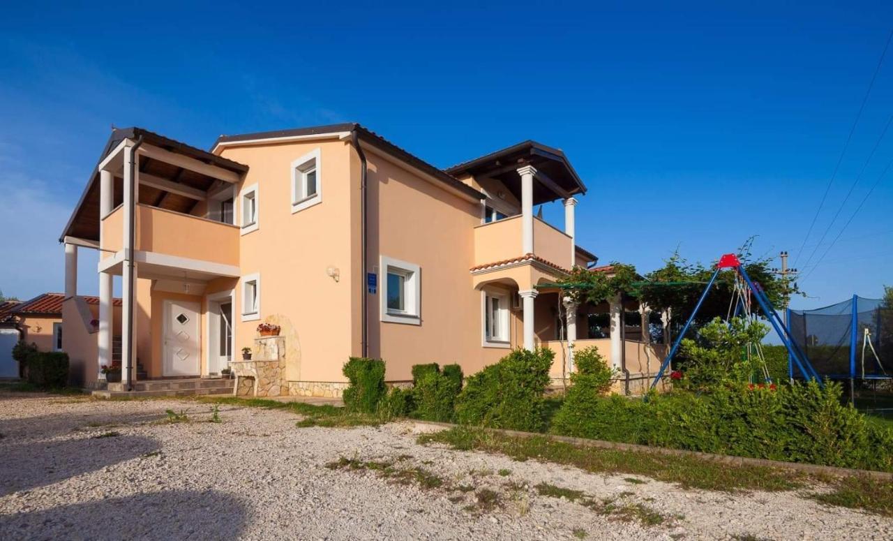 Spacious Apartment With Parking&Garden Marcana Exterior photo